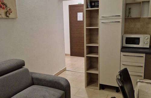 Mundanije Apartment | Two Bedroom Apartment Lidija A2 Yellow in Palit
