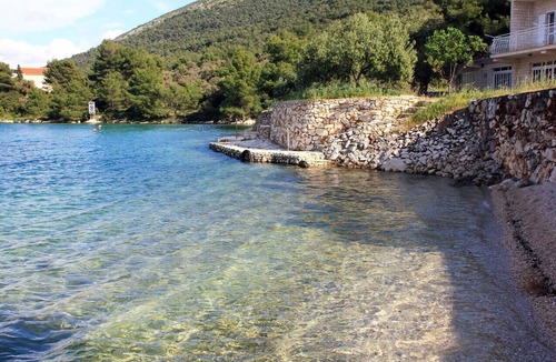 Grebastica Apartment | Two bedroom apartment near beach Šparadići, Šibenik (A-10015-a)