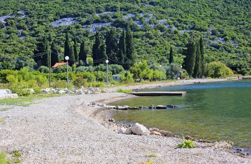 Dubrava Apartment | Two bedroom apartment near beach Cove Pještata, Pelješac (A-10210-a)