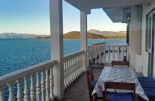 Dubrava Apartment | Two bedroom apartment near beach Cove Pještata, Pelješac (A-14440-a)