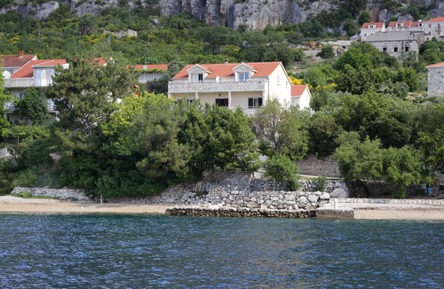 Viganj Apartment | Two bedroom apartment near beach Viganj, Pelješac (A-10116-a)