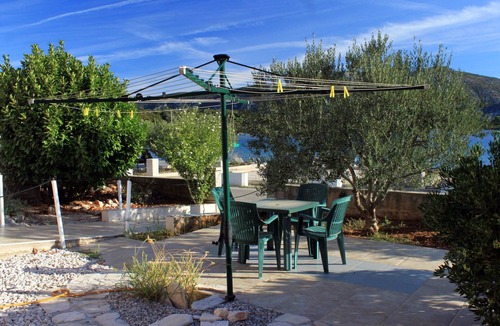Kneza Apartment | Two bedroom apartment near beach Kneža, Korčula (A-9168-c)
