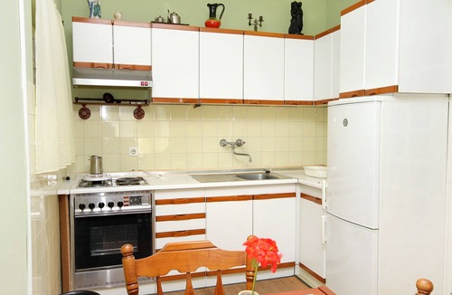 Sucuraj Apartment | Two bedroom apartment near beach Sućuraj, Hvar (A-4029-e)