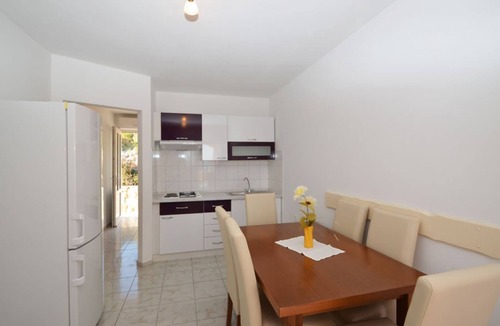 Prizba Apartment | Two bedroom apartment near beach Prižba, Korčula (A-23712-c)