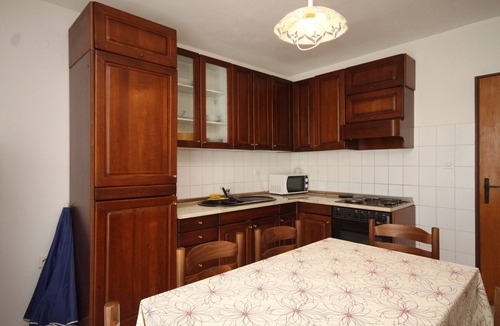 Susica Apartment | Two bedroom apartment near beach Sušica, Ugljan (A-3462-a)