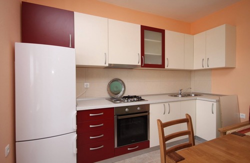 Cove Basina (Jelsa) Apartment | Two bedroom apartment near beach Basina, Hvar (A-8754-b)