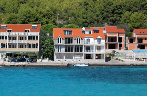 Prizba Apartment | Two bedroom apartment near beach Prižba, Korčula (A-14385-c)