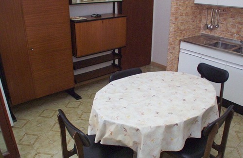 Simuni Apartment | Two bedroom apartment near beach Šimuni, Pag (A-236-a)