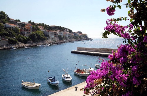 Zavalatica Apartment | Two bedroom apartment near beach Zavalatica, Korčula (A-9285-b)