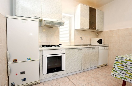 Zuljana Apartment | Two bedroom apartment with terrace and sea view Žuljana, Pelješac (A-252-b)