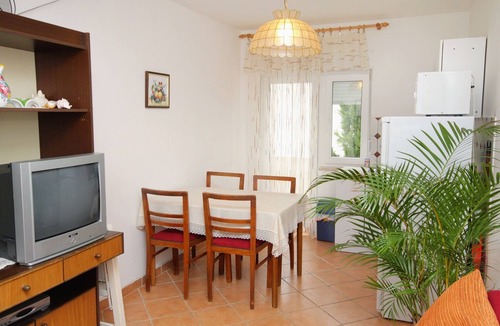 Klanfari Apartment | Two bedroom apartment with balcony and sea view Dramalj, Crikvenica (A-5519-a)