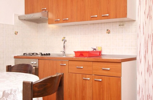 Loviste Apartment | Two bedroom apartment with balcony and sea view Lovište, Pelješac (A-10182-b)