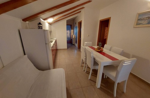 Ljubac Apartment | Two bedroom apartment with balcony and sea view Ljubač, Zadar (A-6244-c)
