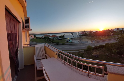 Ljubac Apartment | Two bedroom apartment with balcony and sea view Ljubač, Zadar (A-6244-c)