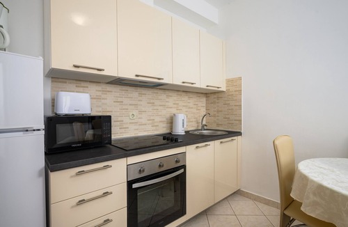 Drenje Apartment | Two bedroom apartment with a swimming pool Drenje, Labin (A-22992-a)