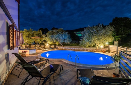 Drenje Apartment | Two bedroom apartment with a swimming pool Drenje, Labin (A-22992-a)