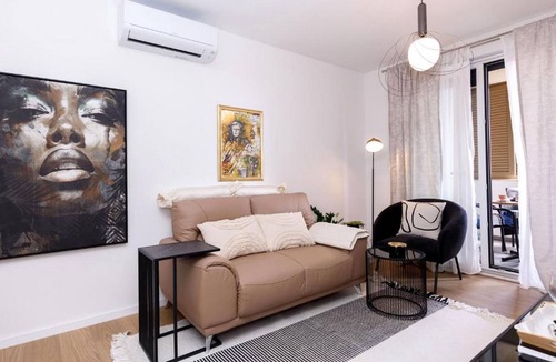 Znjan Apartment | Two bedroom apartment with balcony and sea view Split (A-24662-a)