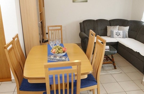 Srima Apartment | Two bedroom apartment with terrace Srima - Vodice, Vodice (A-22383-b)