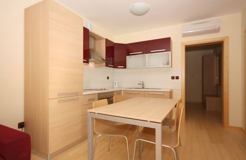 Tucepi Apartment | Two bedroom apartment with balcony and sea view Tučepi (Makarska) (A-3193-j)