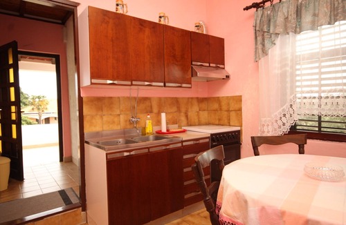 Susica Apartment | Two bedroom apartment with terrace Sušica, Ugljan (A-841-a)