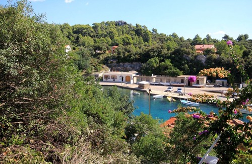 Blato Apartment | Two bedroom apartment with terrace and sea view Gršćica, Korčula (A-132-a)