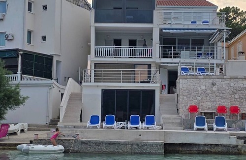 Klek Apartment | Two bedroom apartment with terrace and sea view Klek, Neretva Delta - Ušće Neretve (A-27840-a)