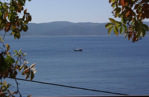 Pisak Apartment | Two bedroom apartment with terrace and sea view Pisak, Omiš (A-1011-d)