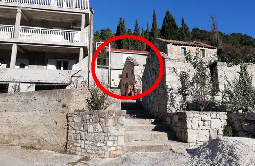Ston Apartment | Two bedroom apartment with terrace Luka, Pelješac (A-16229-a)