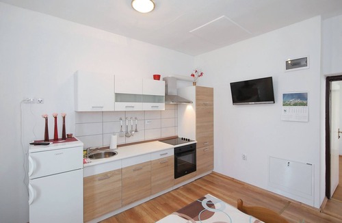Tkon Apartment | Two bedroom apartment with terrace and sea view Tkon, Pašman (A-8414-b)