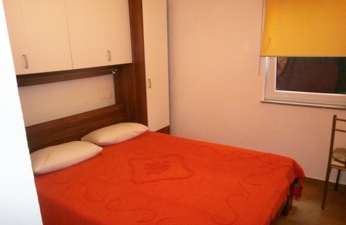 Valun Apartment | Two bedroom apartment with terrace Valun, Cres (A-8086-e)