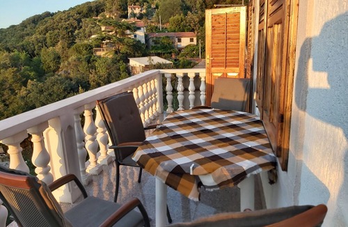 Merag Apartment | Two bedroom apartment with terrace and sea view Merag, Cres (A-11791-a)