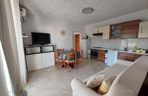 Mundanije Apartment | Two bedroom apartment with terrace Mundanije, Rab (A-4953-a)