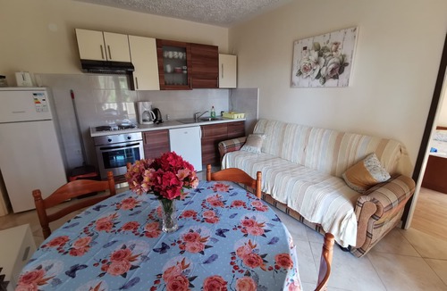 Mundanije Apartment | Two bedroom apartment with terrace Mundanije, Rab (A-4953-a)