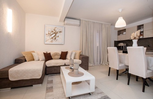 Rab Apartment | Two bedroom apartment with terrace Banjol, Rab (A-5041-a)