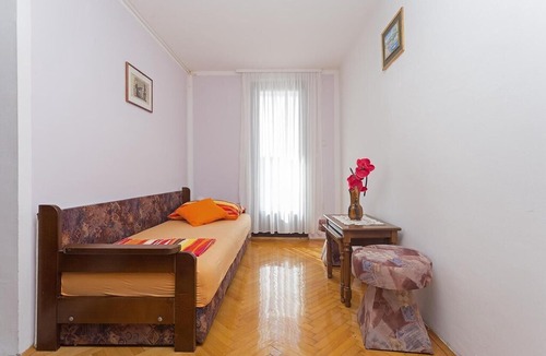 Krizna luka Apartment | Two bedroom apartment with terrace and sea view Hvar (A-4047-d)