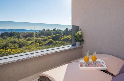 Zadar Apartment | UNIQUE LUXURY APARTMENT MILA WITH SEA VIEW
