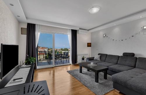 Gorinka Apartment | Urban Apartment