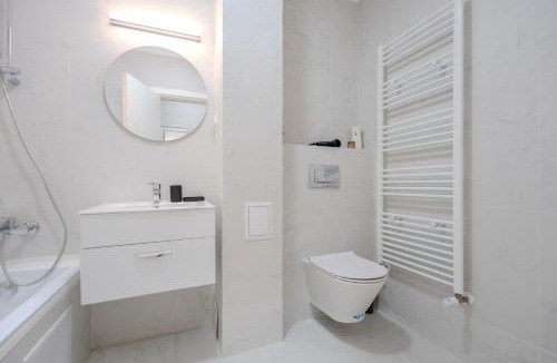Pipera Apartment | Urban Jungle Apartment by Blvd 44B1 - Free Parking