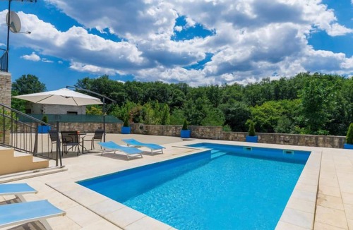 Kircija House | Vacation home Šterna by Interhome