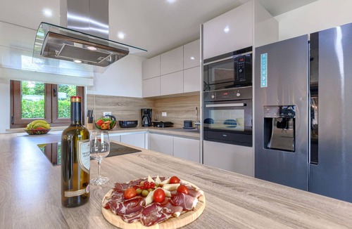 Vizinada House | Vacation home Alena by Interhome