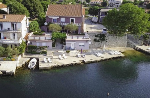 Obrovac House | Vacation home Ana by Interhome