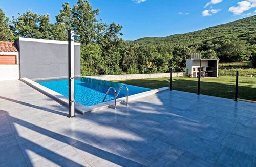 Lokvicici House | Vacation home Anka by Interhome