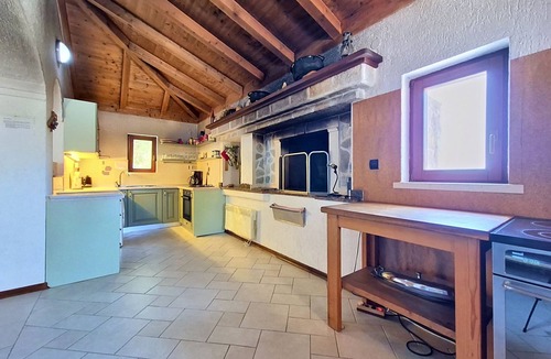Drvenik Mali House | Vacation home Blue by Interhome