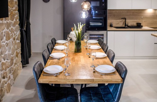 Mundanije House | Vacation home Copun by Interhome