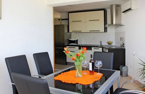 Nerezise House | Vacation home Edo by Interhome