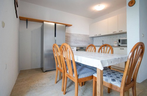 Karlobag House | Vacation home Mara by Interhome