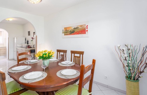 Brulo House | Vacation home Oliva by Interhome