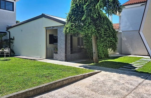 Finida House | Vacation home Srećko by Interhome