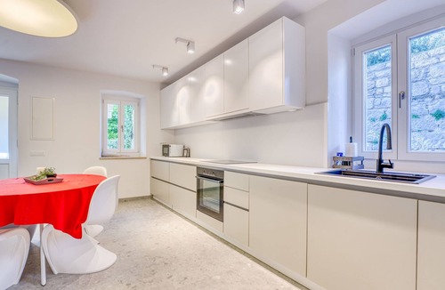 Mali Losinj House | Vacation home Tanja by Interhome