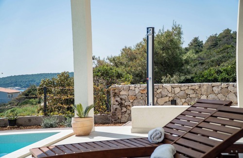 Milna House | Vacation home with panoramic view and swimming pool on island Vis